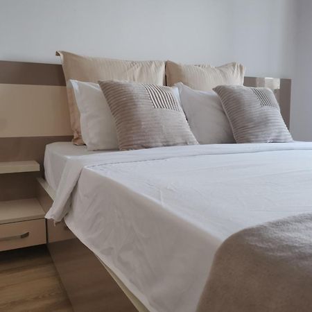 Coffee Residence Apartment Cu 2 Camere 布加勒斯特 外观 照片